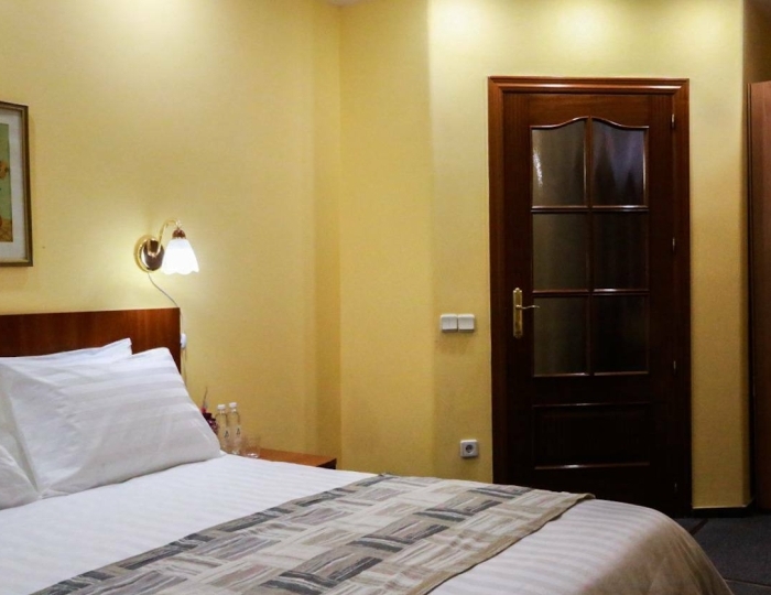 Апартаменты 2-комн с кухней "Урал" - Оздоровительный комплекс «Десна»