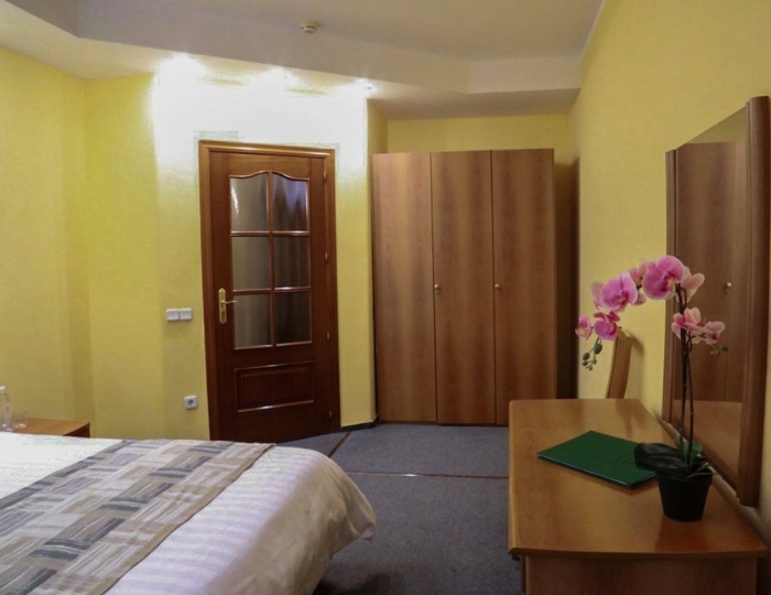 Апартаменты 2-комн с кухней "Урал" - Оздоровительный комплекс «Десна»