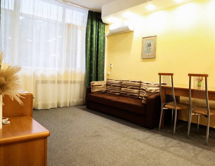 Апартаменты 2-комн с кухней "Урал" - Оздоровительный комплекс «Десна»